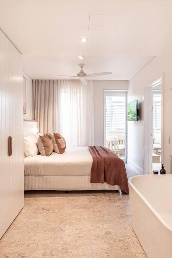524 Hastings Streets Finest Apartment