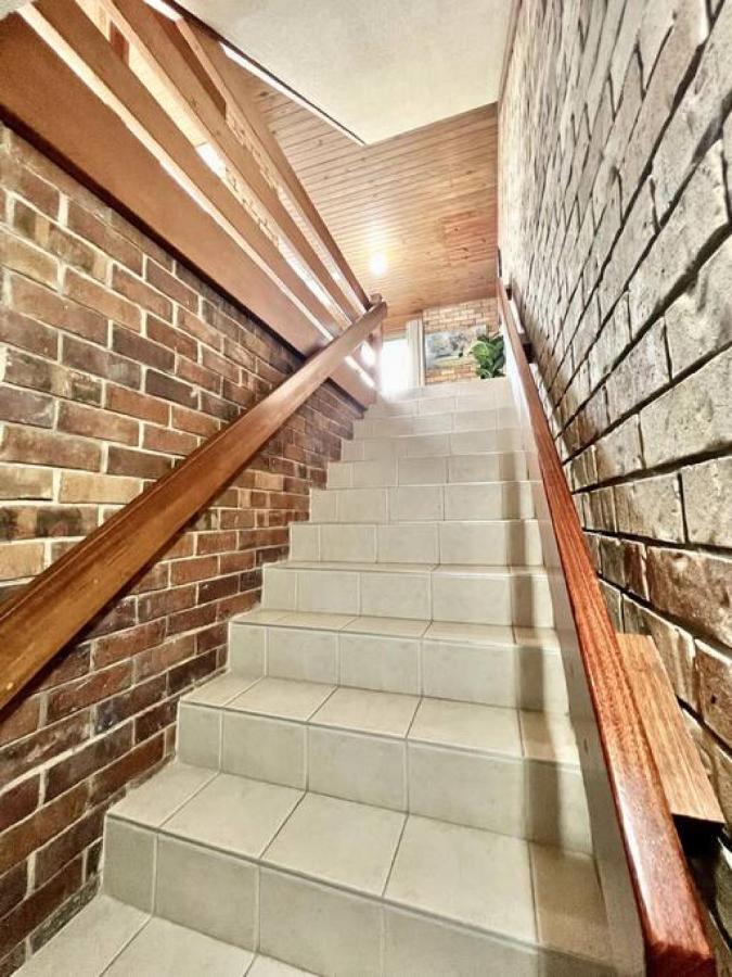 Apartment 1 Holiday In Peza Court *