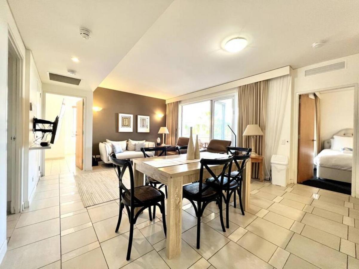 231 Lovely North Facing 2 Bedroom Metres To Main Apartment