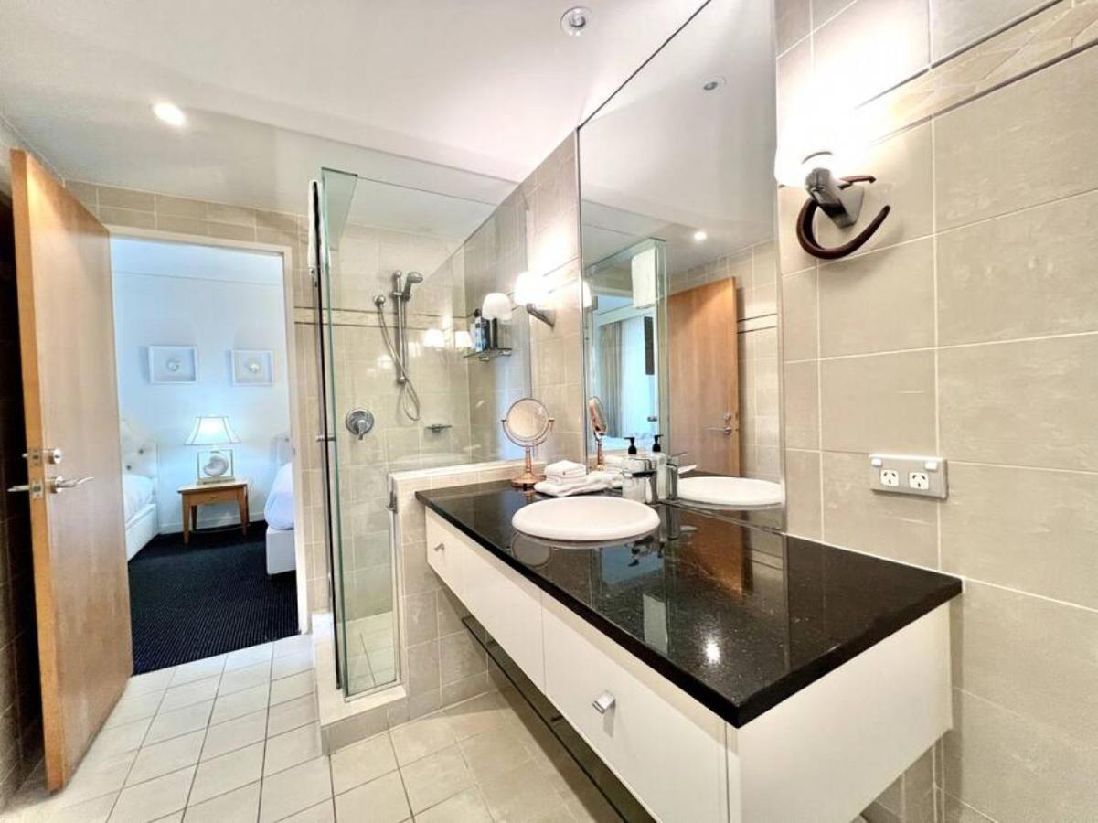 Apartment 231 Lovely North Facing 2 Bedroom Metres To Main *