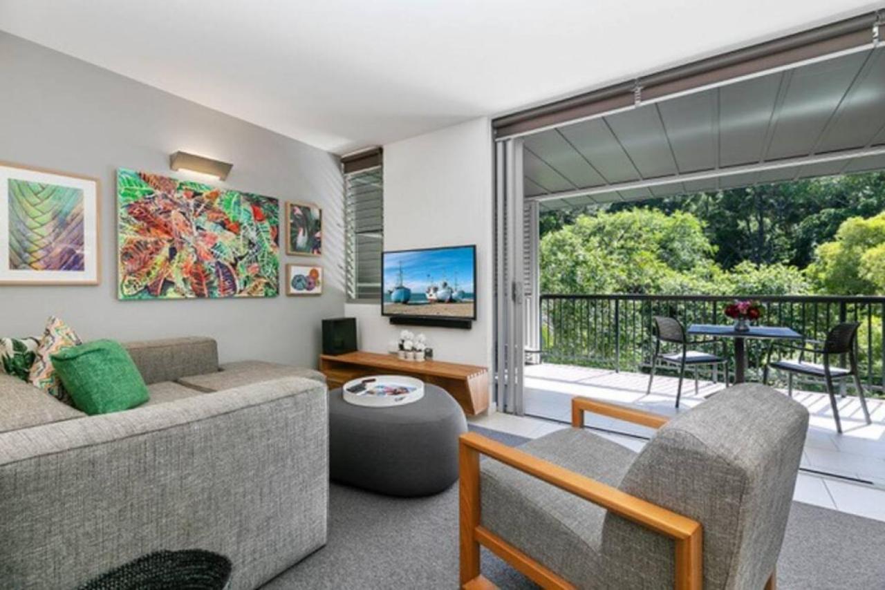 9408 Luxury Close To Hastings Street Apartment *