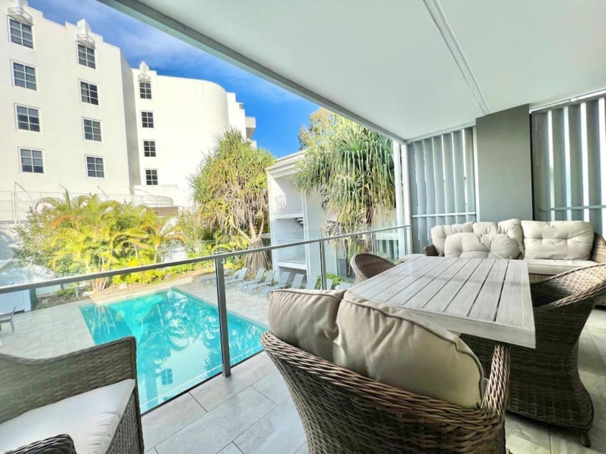 6apt Beautifully Renovated On Hastings Street