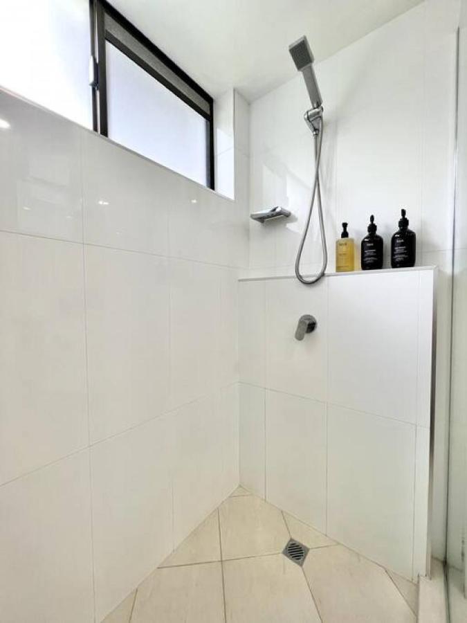 2na At The Doorstep Of Hastings Street 2 Bedroom Noosa Heads