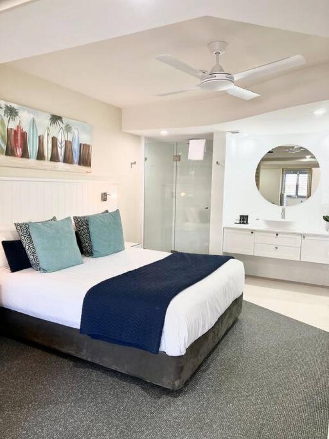 Apartment 124 Hastings Street 2 Bedroom Walk To The Beach Noosa Heads