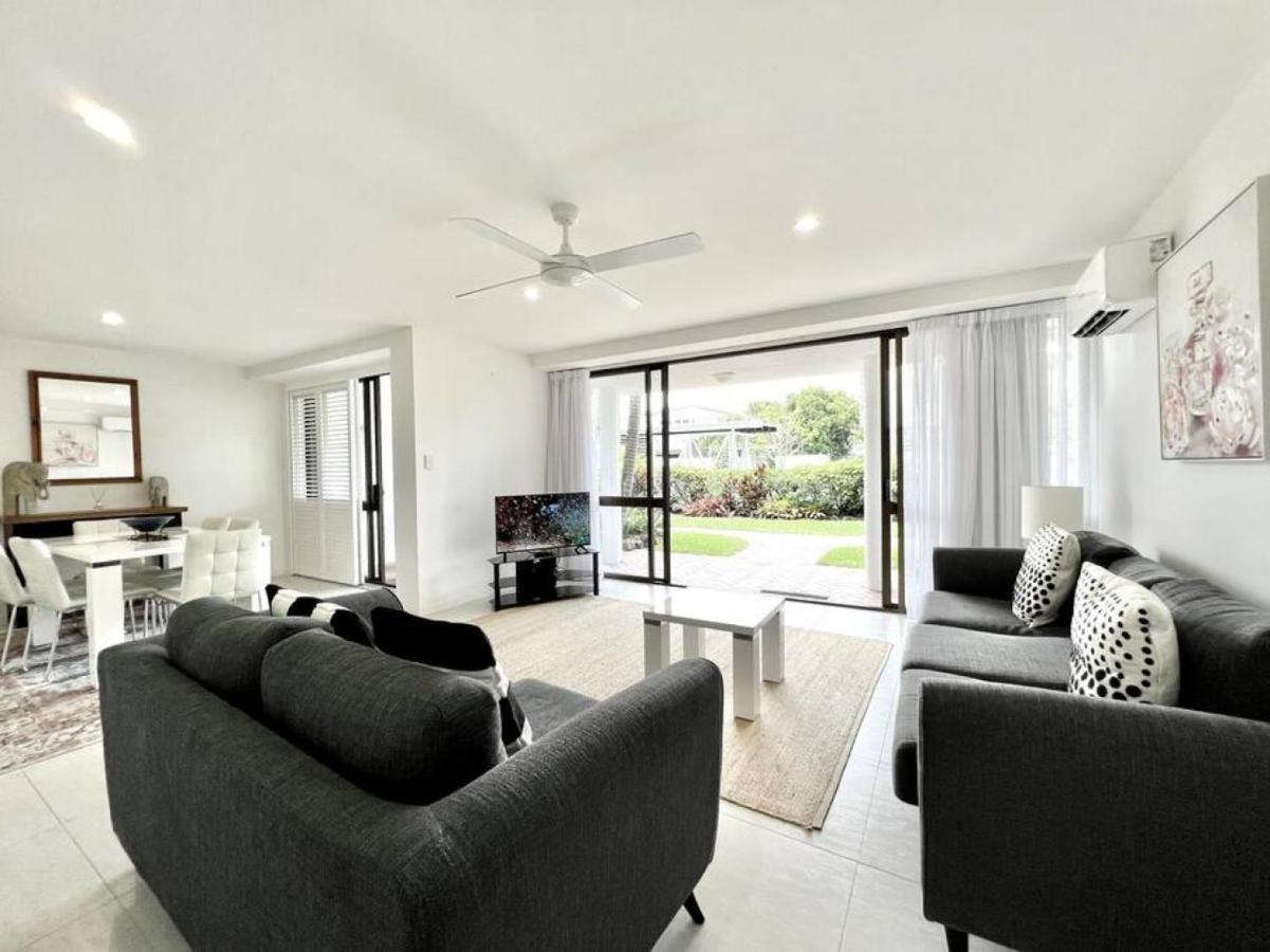 2na At The Doorstep Of Hastings Street 2 Bedroom Apartment *