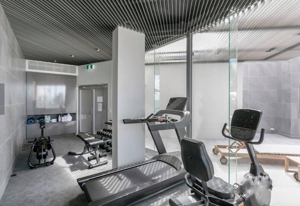 18ob Absolute Beachfront - Main Apartment Noosa Heads