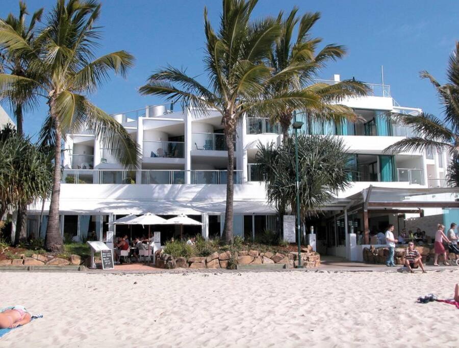 18ob Absolute Beachfront - Main * Noosa Heads