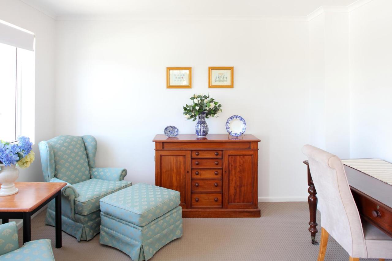Quays Waterfront Apartment
