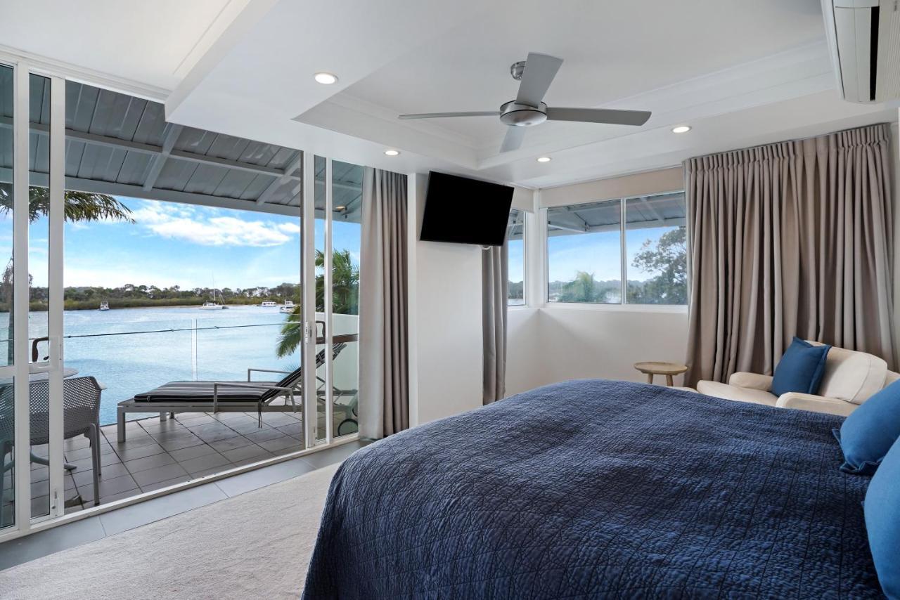 Apartment Quays Waterfront