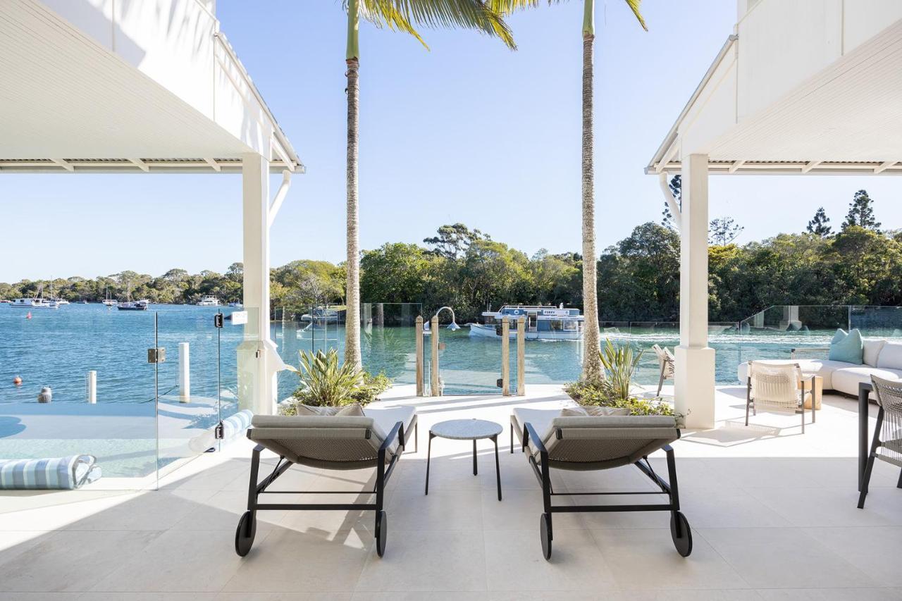 Iluka, Luxurious Riverfront Retreat *