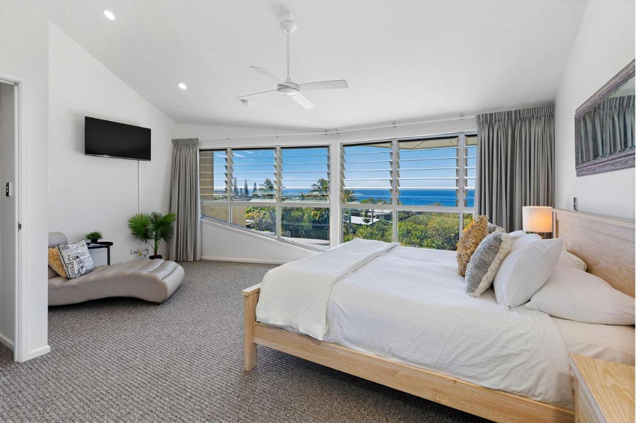 Apartment Unit 6 Andari Sweeping Sunshine Views Close To Everything