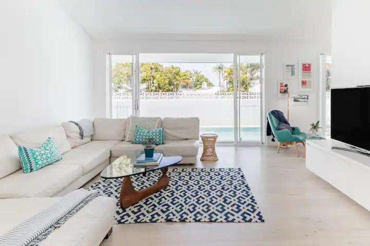 Villa Poinciana House—luxury Retreat Close To Noosa Heads