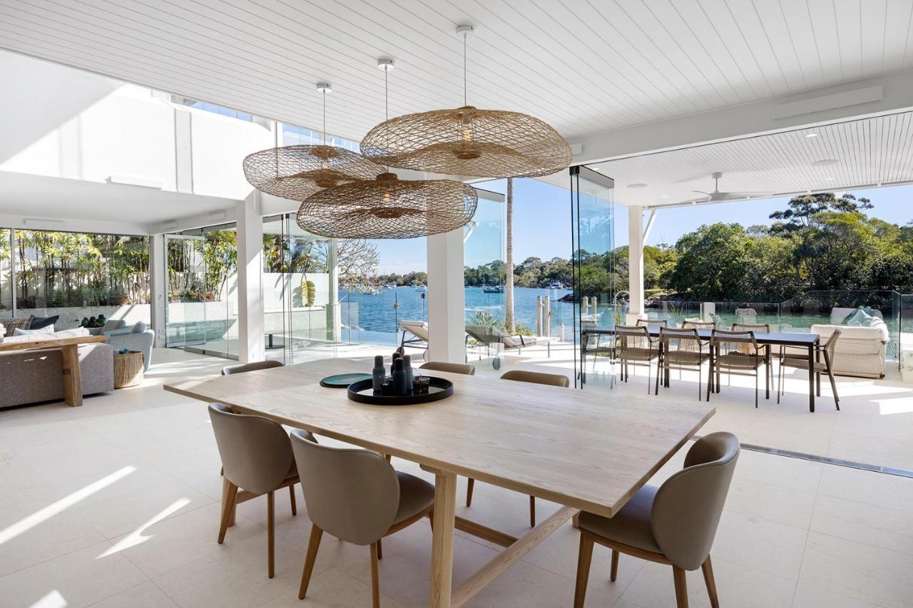 Iluka, Luxurious Riverfront Retreat Holiday home
