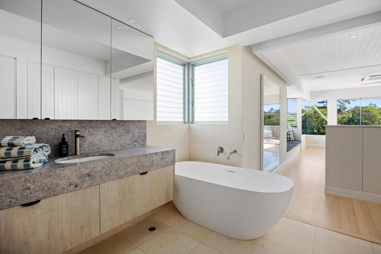 Iluka, Luxurious Riverfront Retreat Holiday home *