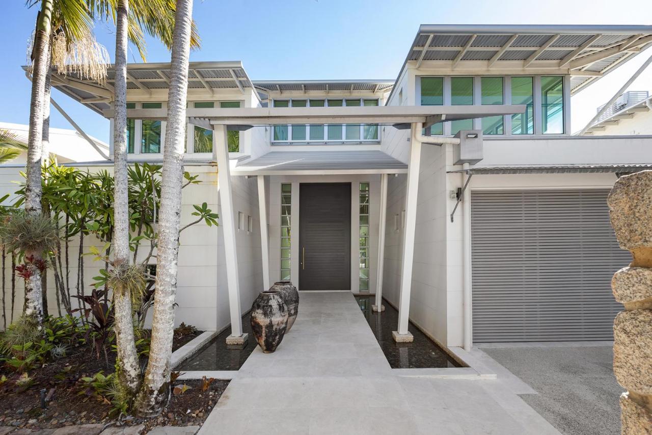 Holiday home Iluka, Luxurious Riverfront Retreat Noosa Heads