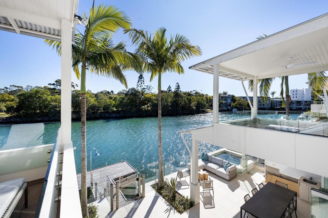 Iluka, Luxurious Riverfront Retreat Holiday home *