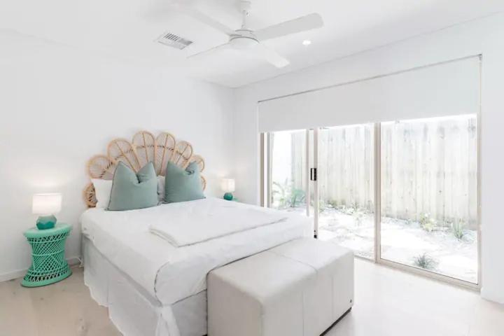 Poinciana House—luxury Retreat Close To Noosa Heads