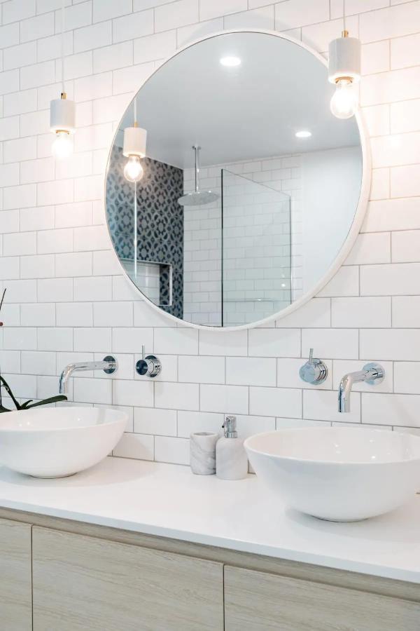 Poinciana House—luxury Retreat Close To * Noosa Heads