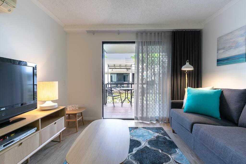 Living, Luxury Getaway, Close 2 Noosa River Noosaville