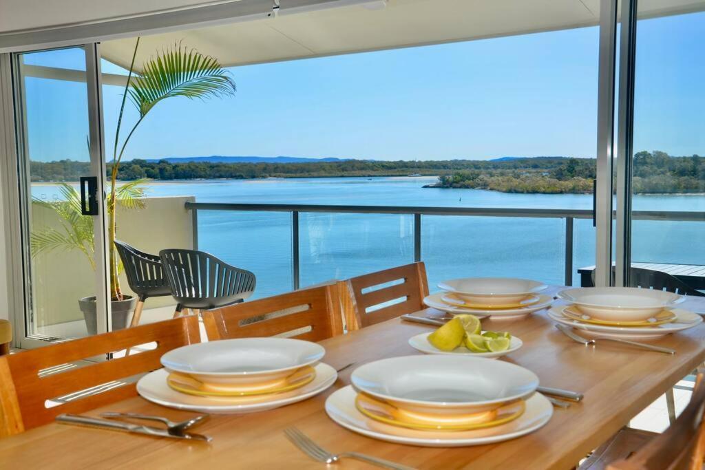 Shores 29-noosa Heads-near Hastings St * Noosa Heads