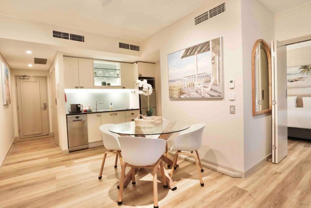 Hastings St Freshly Renovated 513 Apartment