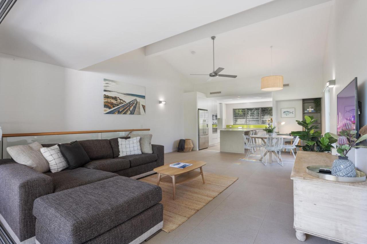 Holiday home Noosa Gem! Walking Distance To Cafes - Shops - Sunshine And Dog *