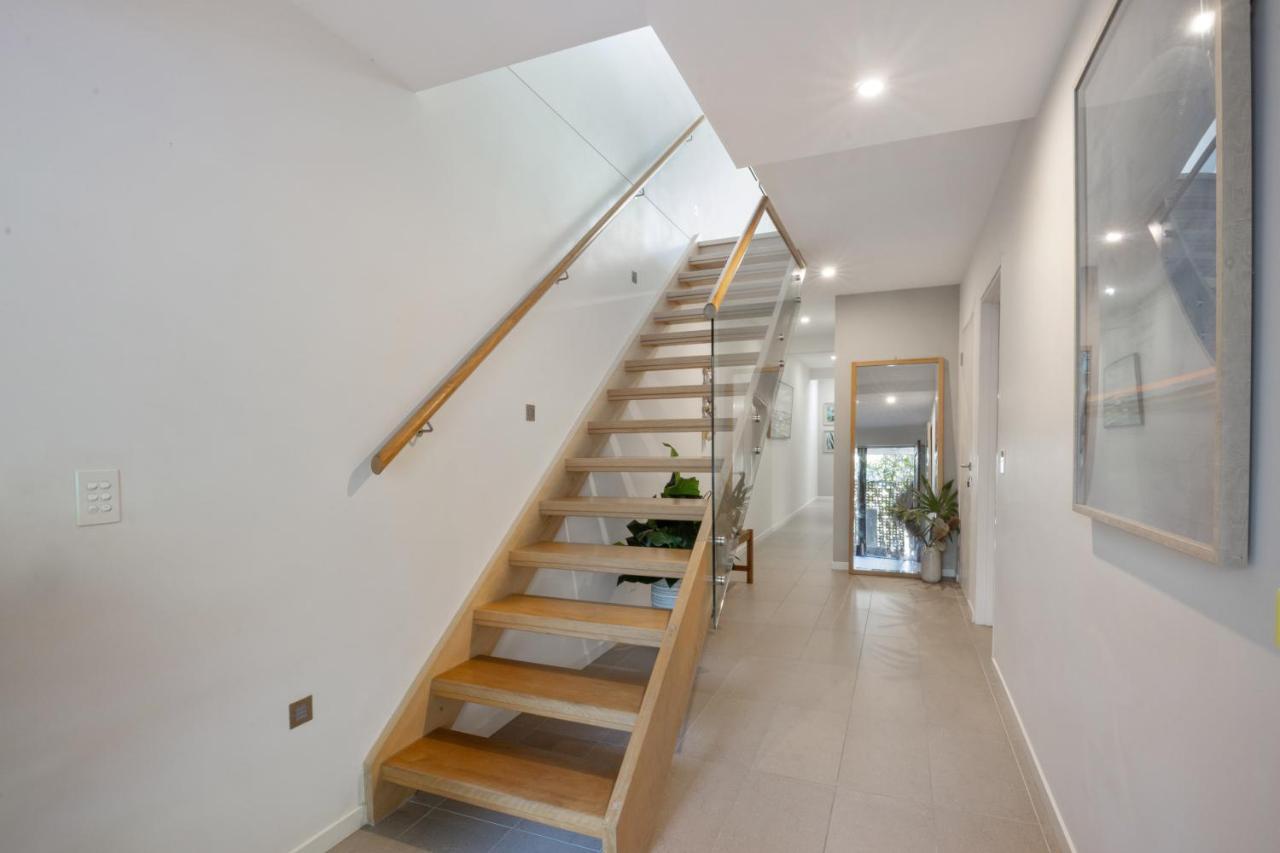 Noosa Gem! Walking Distance To Cafes - Shops - Sunshine And Dog Holiday home
