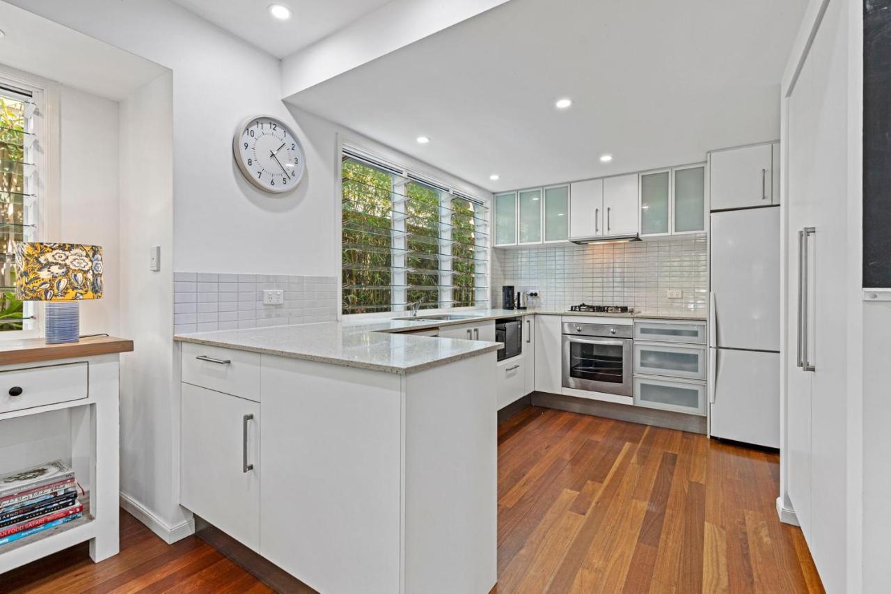 2 Roebellini, 16 Solway Drive - Dog Friendly Tropical Oasis *