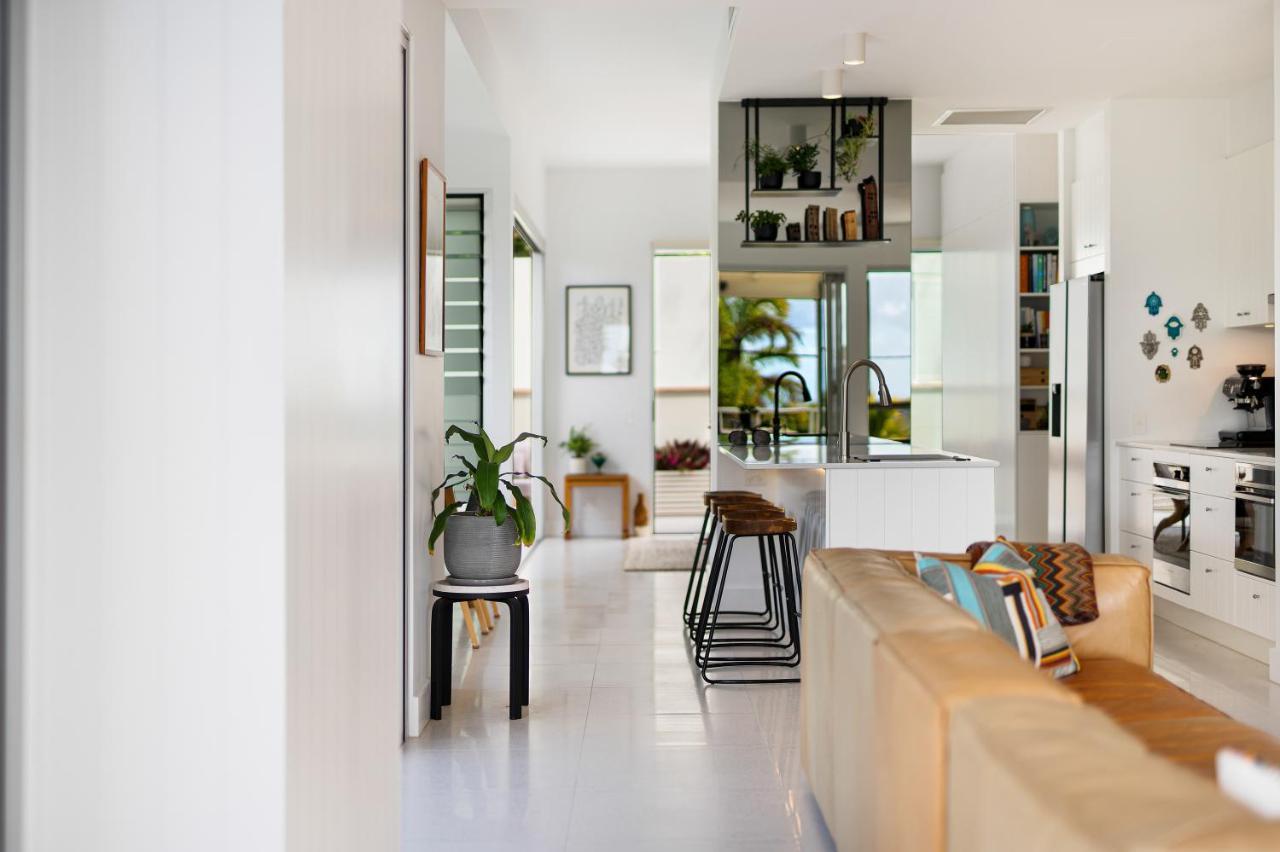 Apartment Chic Beachside Abode, Sunrise