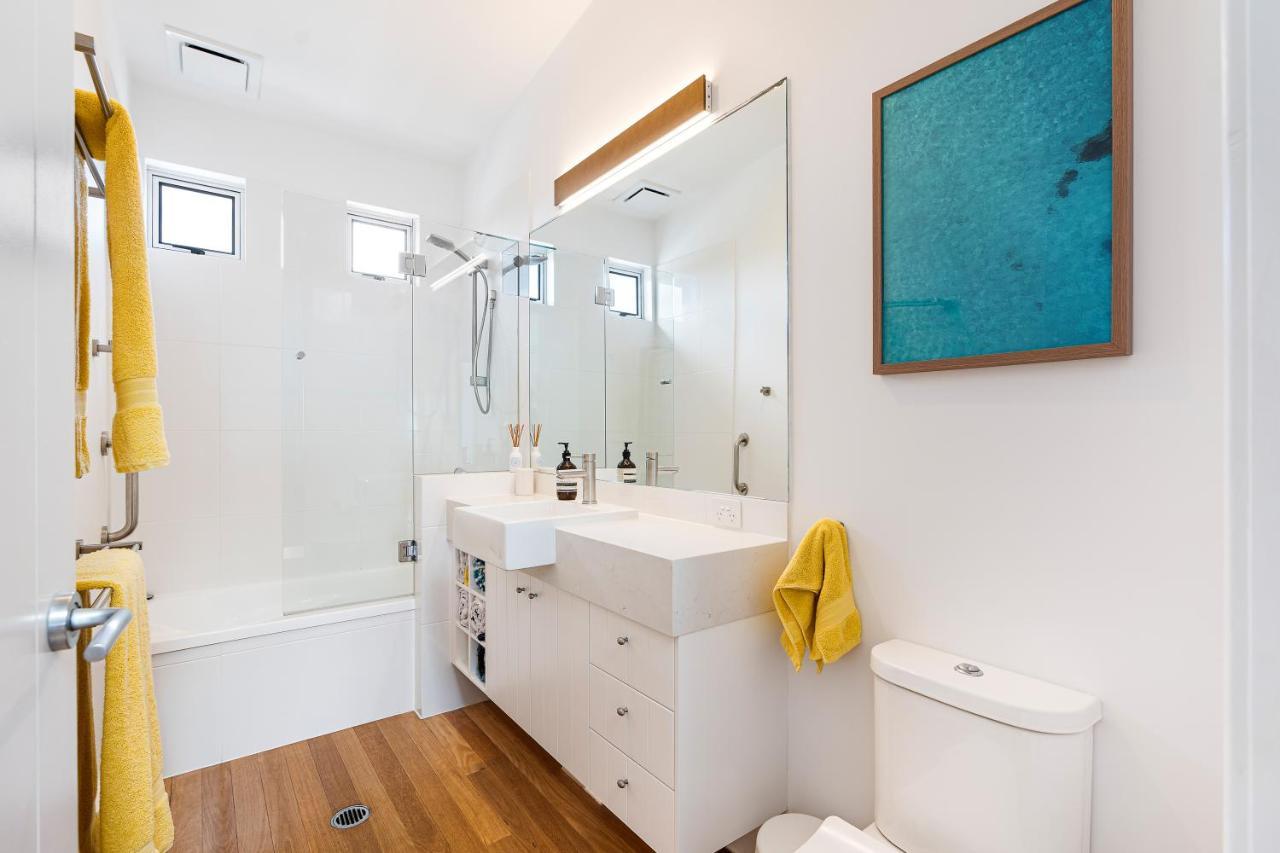 Chic Beachside Abode, Sunrise Sunrise Beach
