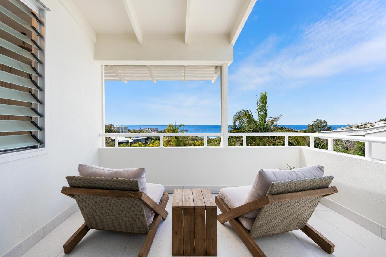 Chic Beachside Abode, Sunrise Apartment *