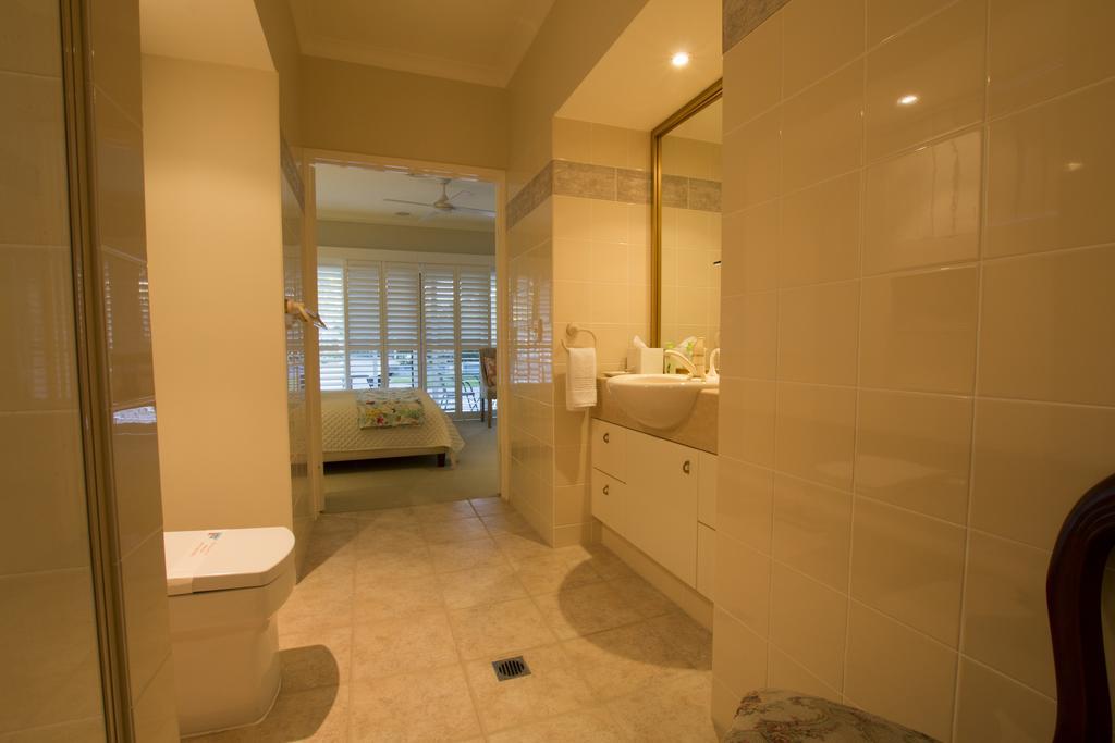Bed & Breakfast Habitat Noosa Heads
