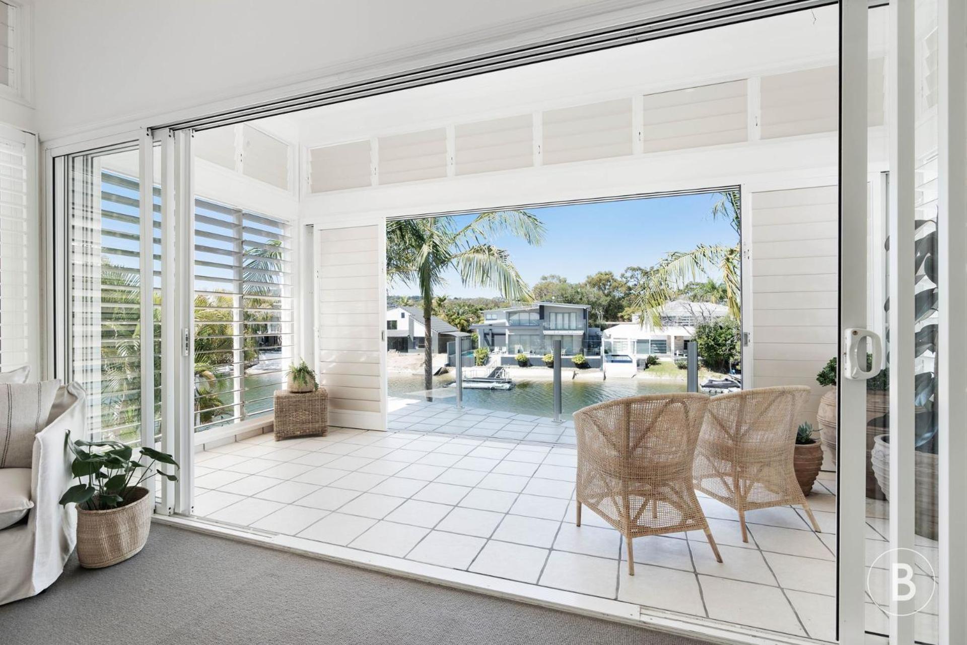 Lucy - Noosa - * Noosaville
