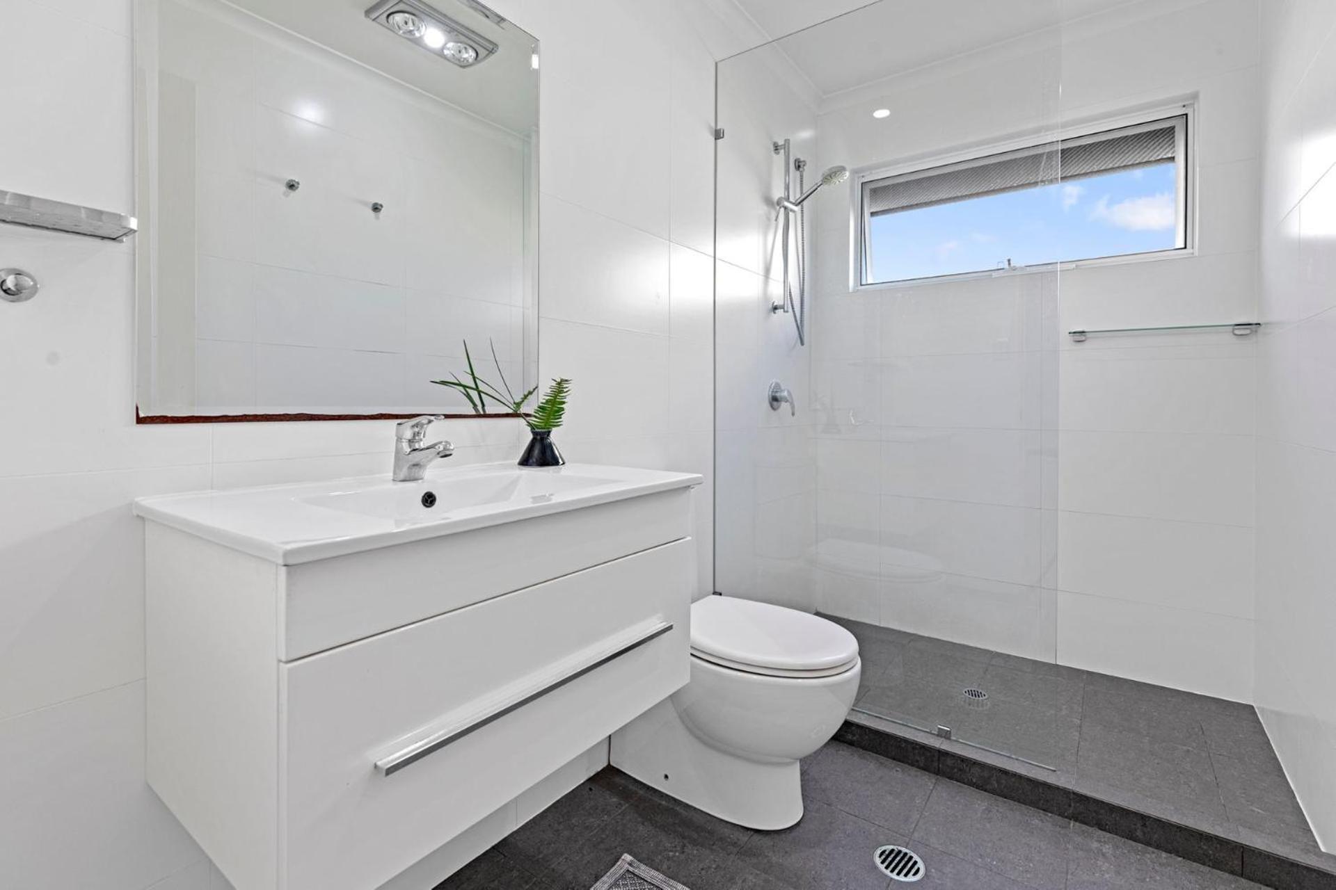 2 Roebellini, 16 Solway Drive - Dog Friendly Tropical Oasis Sunshine Beach