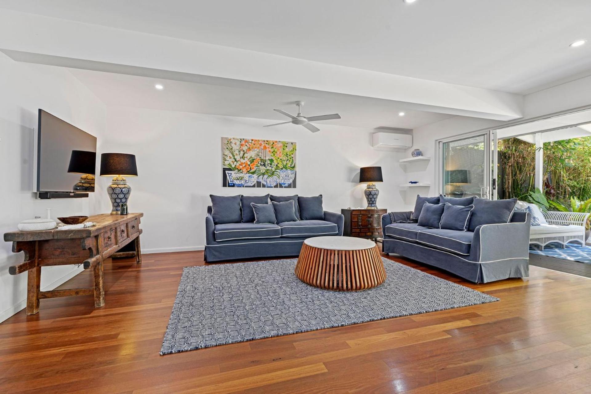 2 Roebellini, 16 Solway Drive - Dog Friendly Tropical Oasis