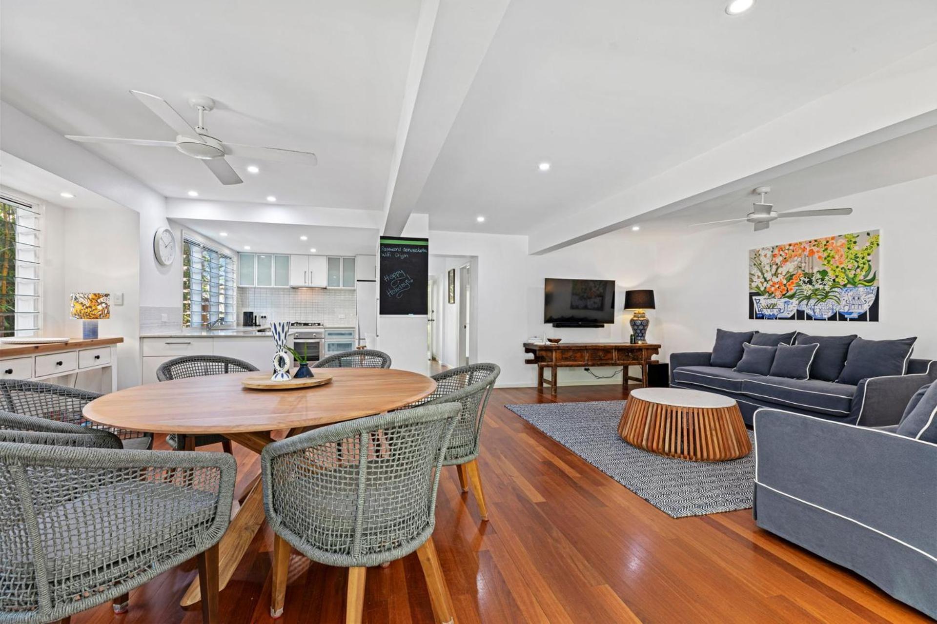 Casa de férias 2 Roebellini, 16 Solway Drive - Dog Friendly Tropical Oasis Sunshine Beach