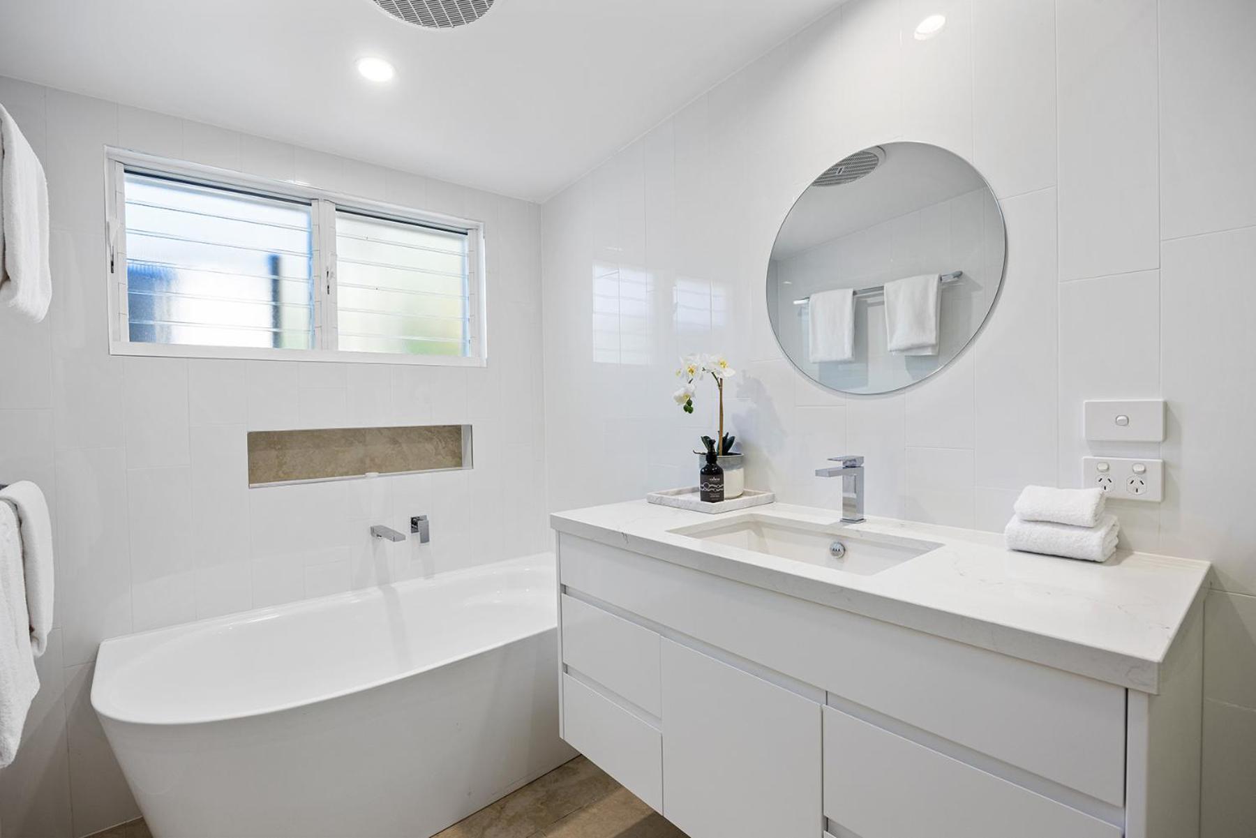 Family & Pet-friendly Luxury Near Hastings St * Noosa Heads