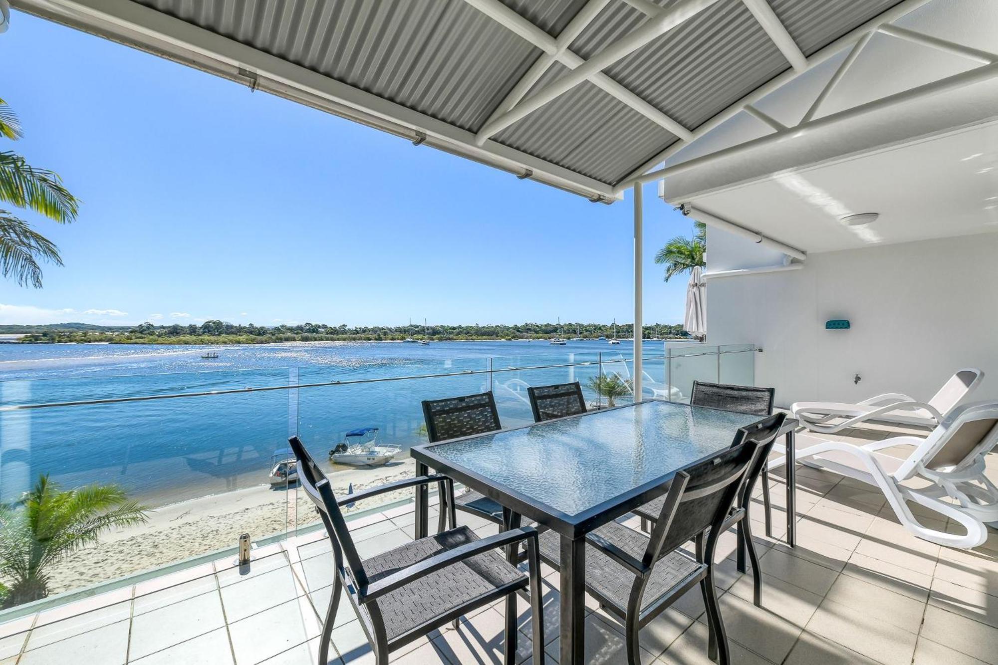 Apartment Quays Waterfront *