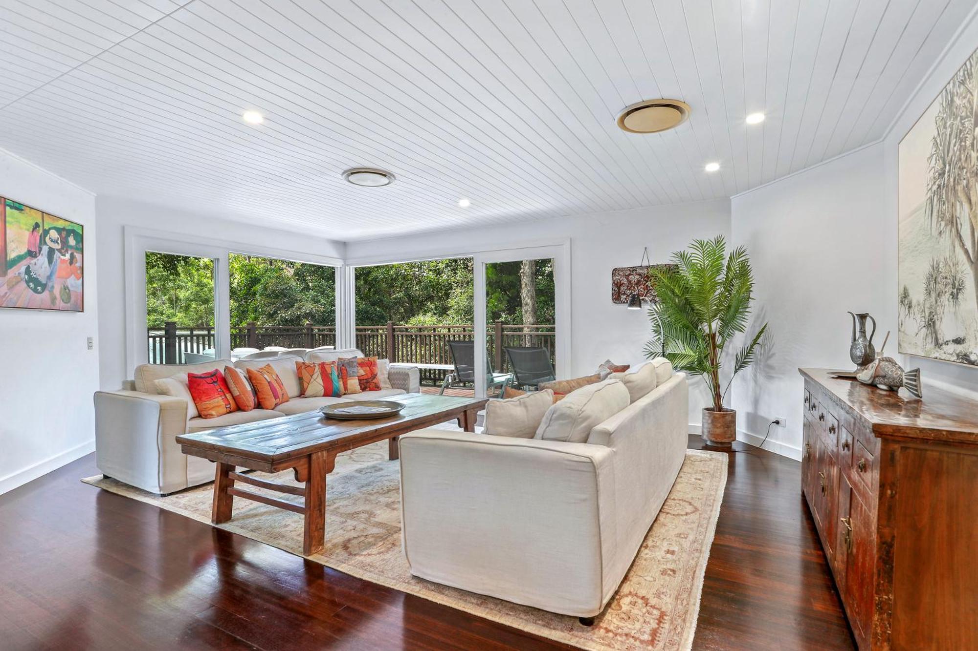 Dual-living Amongst The Rainforest, Little Cove Holiday home