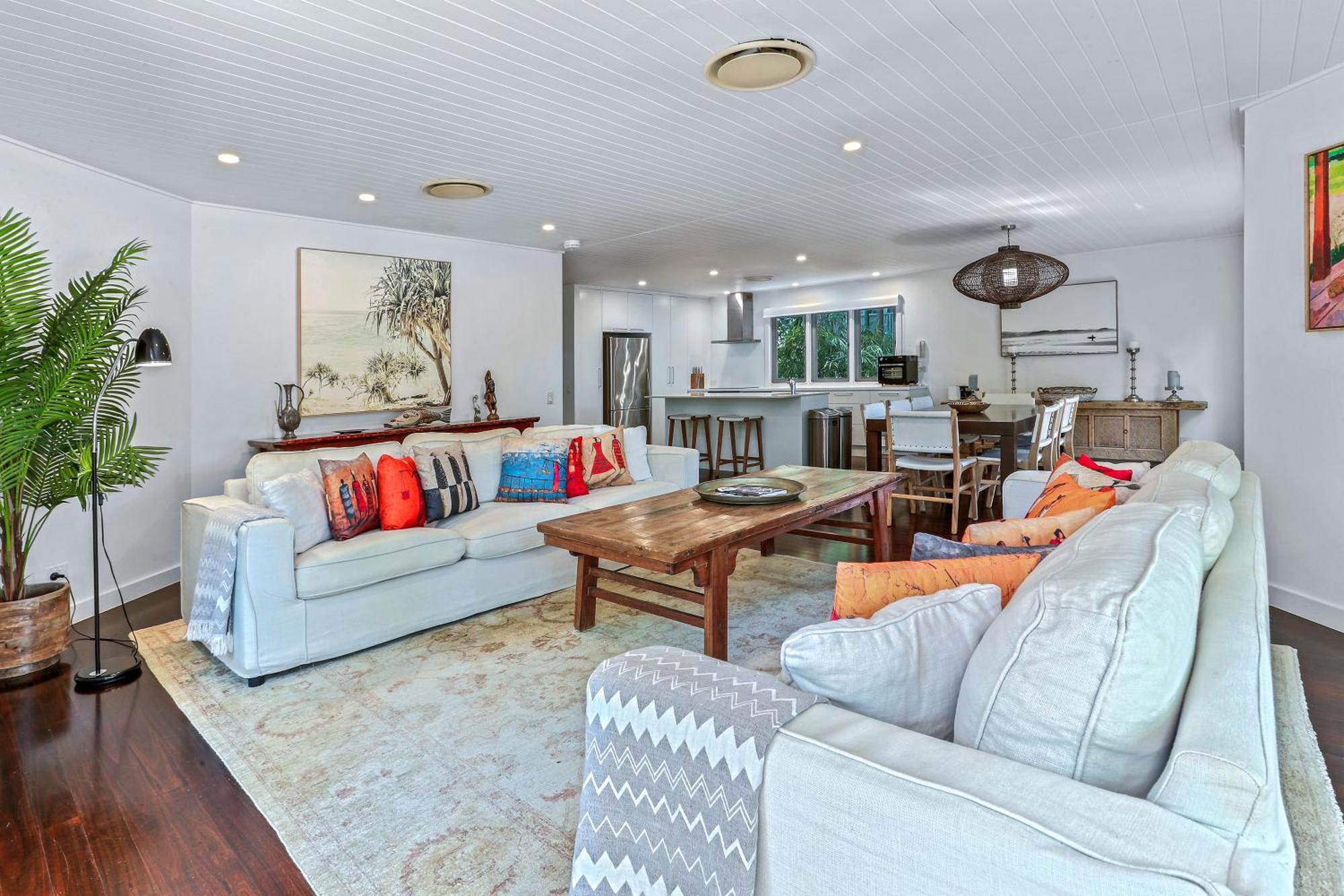 Dual-living Amongst The Rainforest, Little Cove Holiday home *