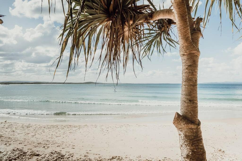 Apartment Coastal Luxe With Pool ~ Walk To Noosa River
