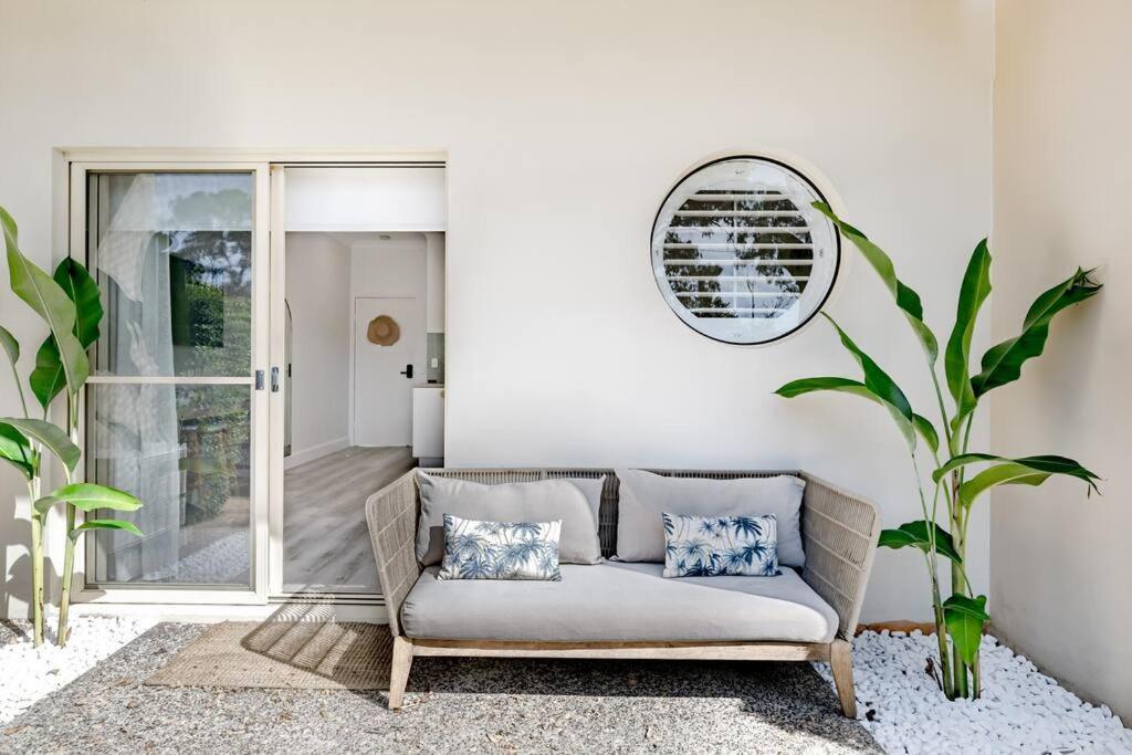 Coastal Luxe With Pool ~ Walk To Noosa River Apartment