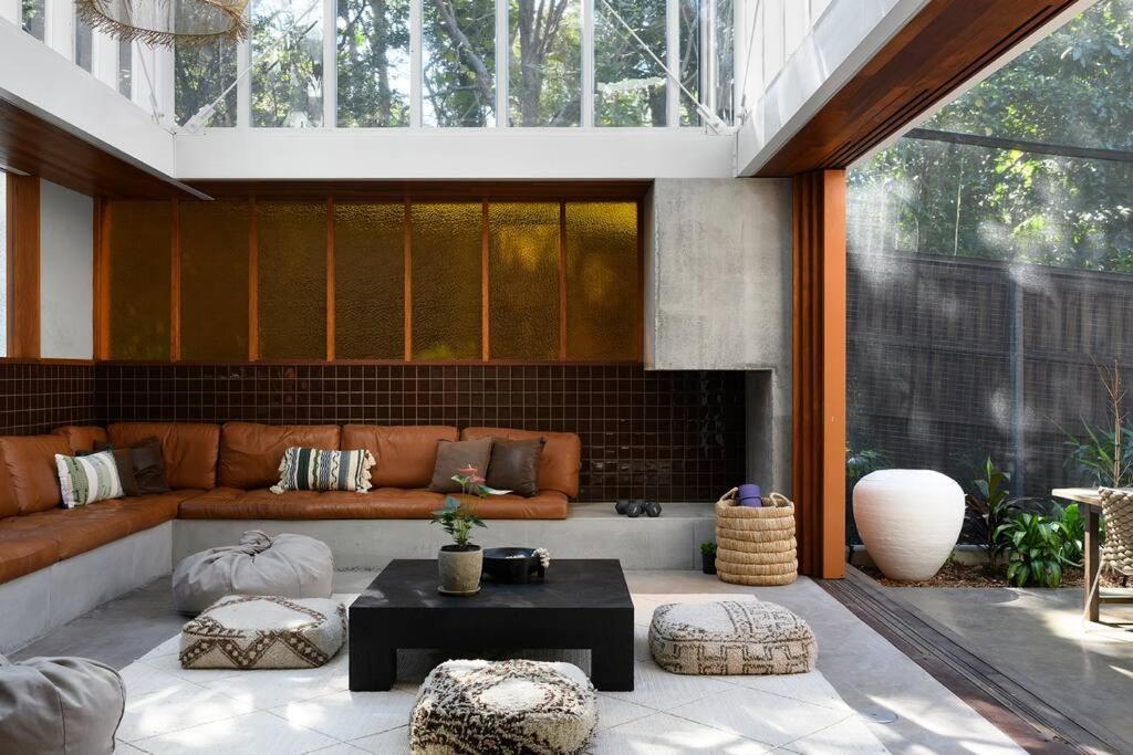 Surf Poet, Unique Rainforest Retreat Luxury Holiday home *