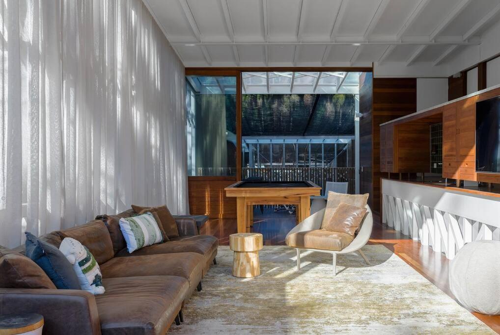 Surf Poet, Unique Rainforest Retreat Luxury * Noosa Heads