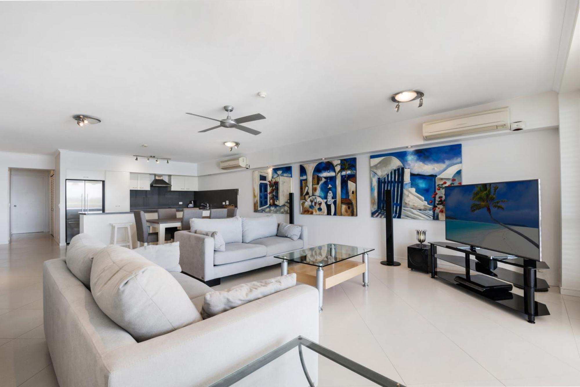 Quays Waterfront Apartment *
