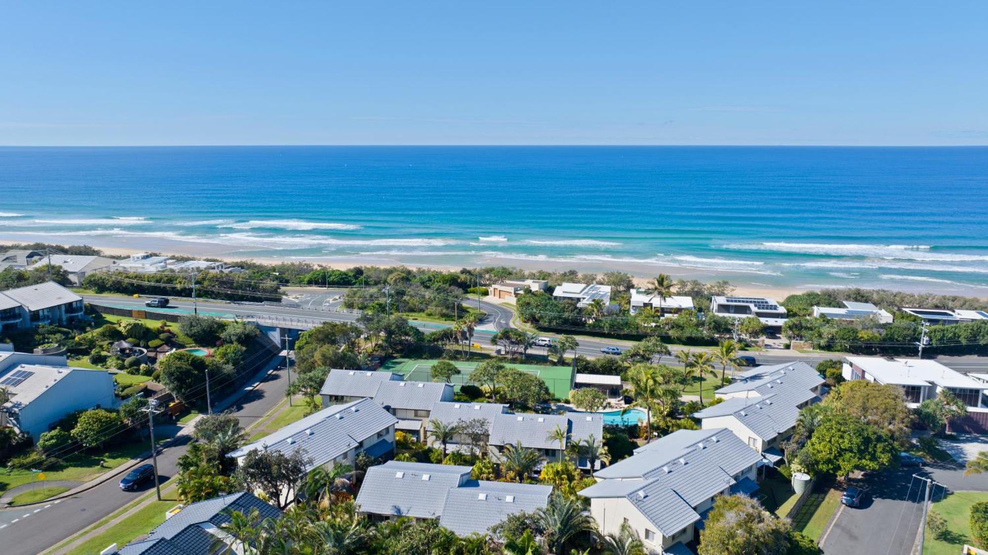 Breakers 3* Sunrise Beach
