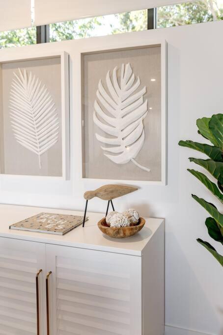 The Hamptons House - Luxury House Holiday home
