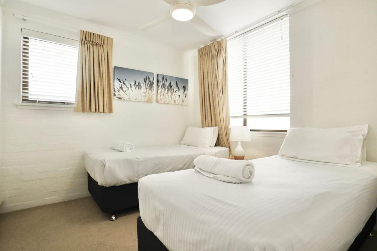 Beach Lovers Dream 2br Apartment *