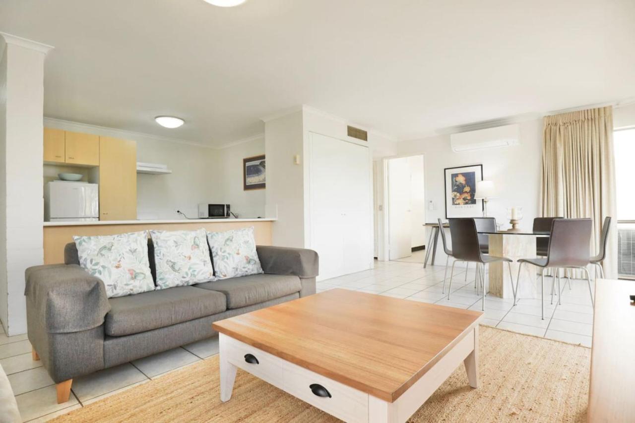 Apartment Beach Lovers Dream 2br