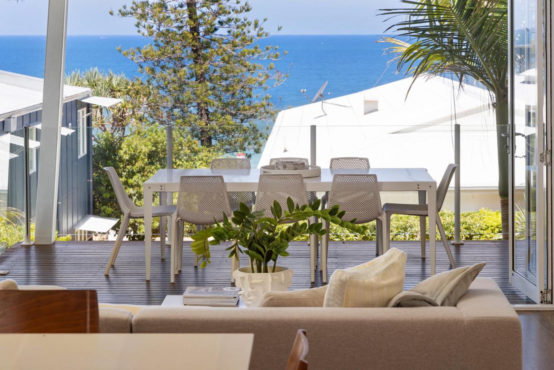 Holiday home Sunshine Bliss Rooftop Retreat And Pool *